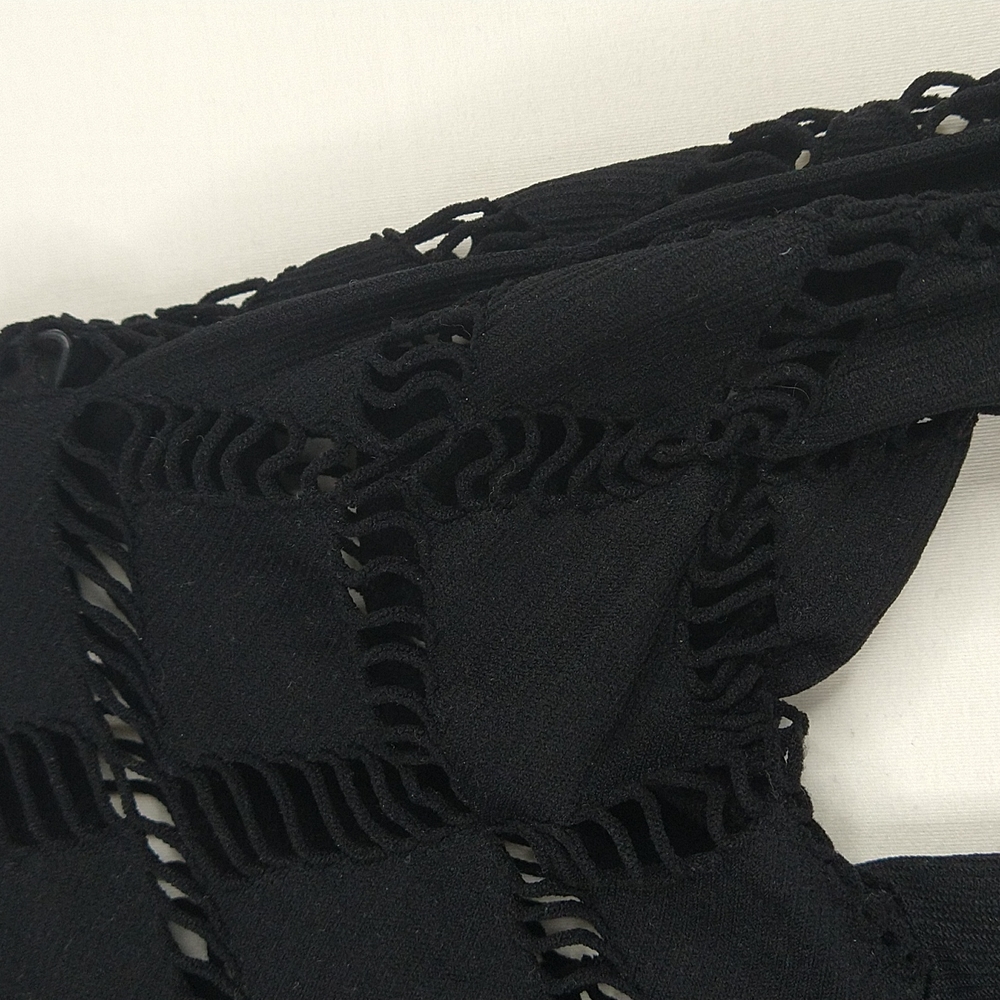 Bebe Diamond Slashes Black Off Shoulder Top Size:M/L - Picture 9 of 9
